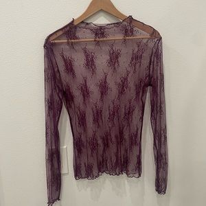 Sheer lace layering long sleeve.💜